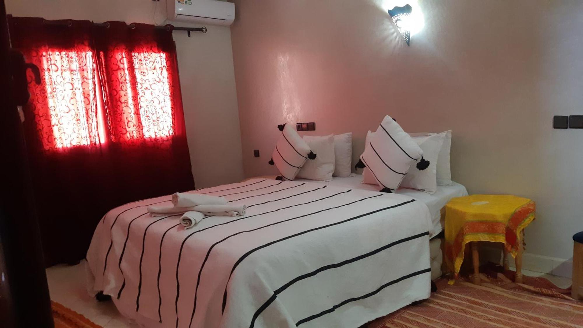 Hotel Restaurant Dar Al Madina Tinghir Екстериор снимка